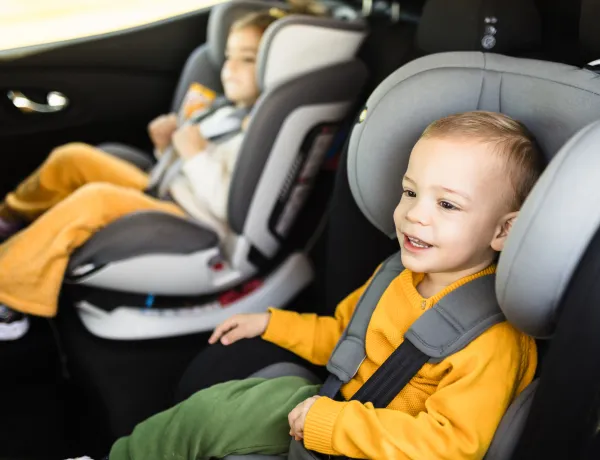 Как нельзя перевозить ребенка в машине